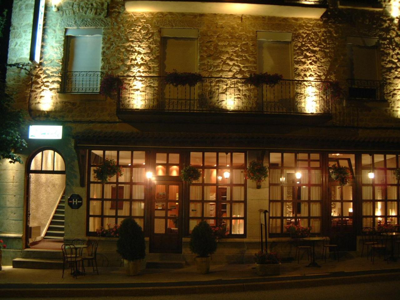 Hotel Le Ponant Pradelles Esterno foto